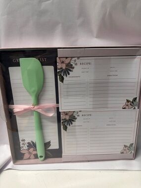 Gartner Studios Pink Floral Recipe Card & Mom Spatula Set
